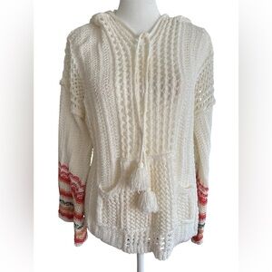 POL Crochet coverup pullover Top w/pompoms. Bell Sleeves Sz Large.Bohemian Look.